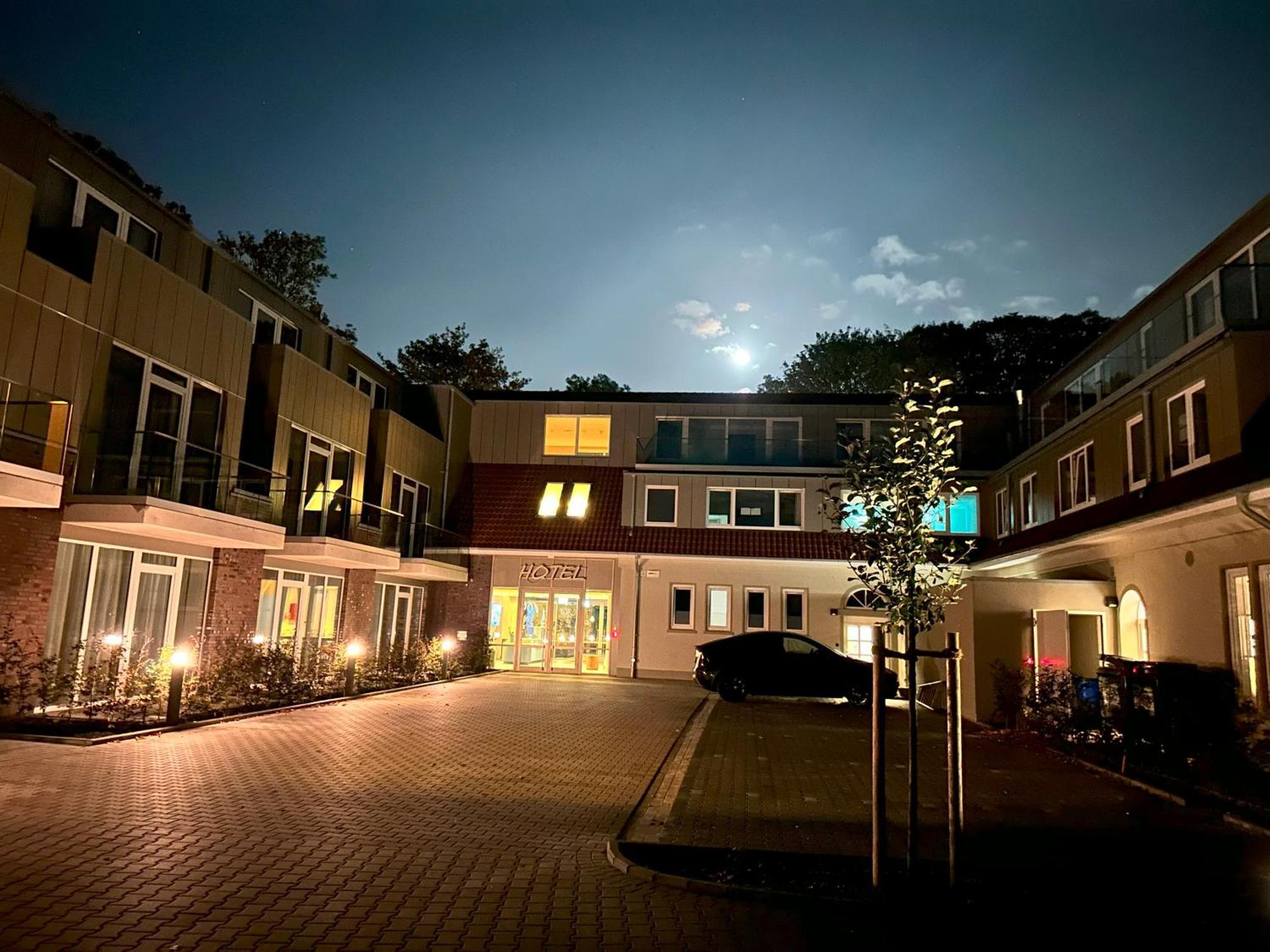 ווילהלמסהאבן Hotel Schoene Aussicht מראה חיצוני תמונה