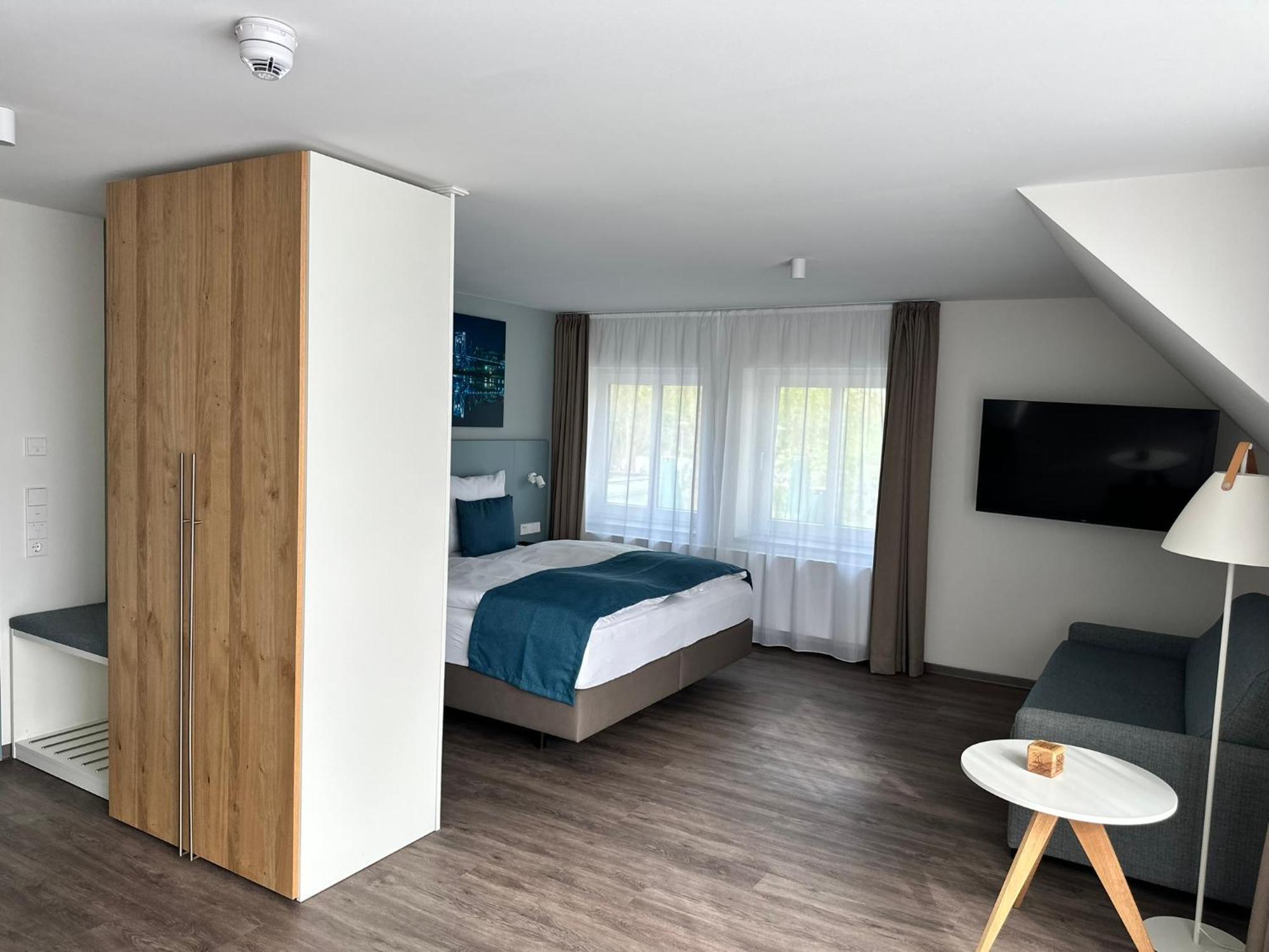 ווילהלמסהאבן Hotel Schoene Aussicht מראה חיצוני תמונה