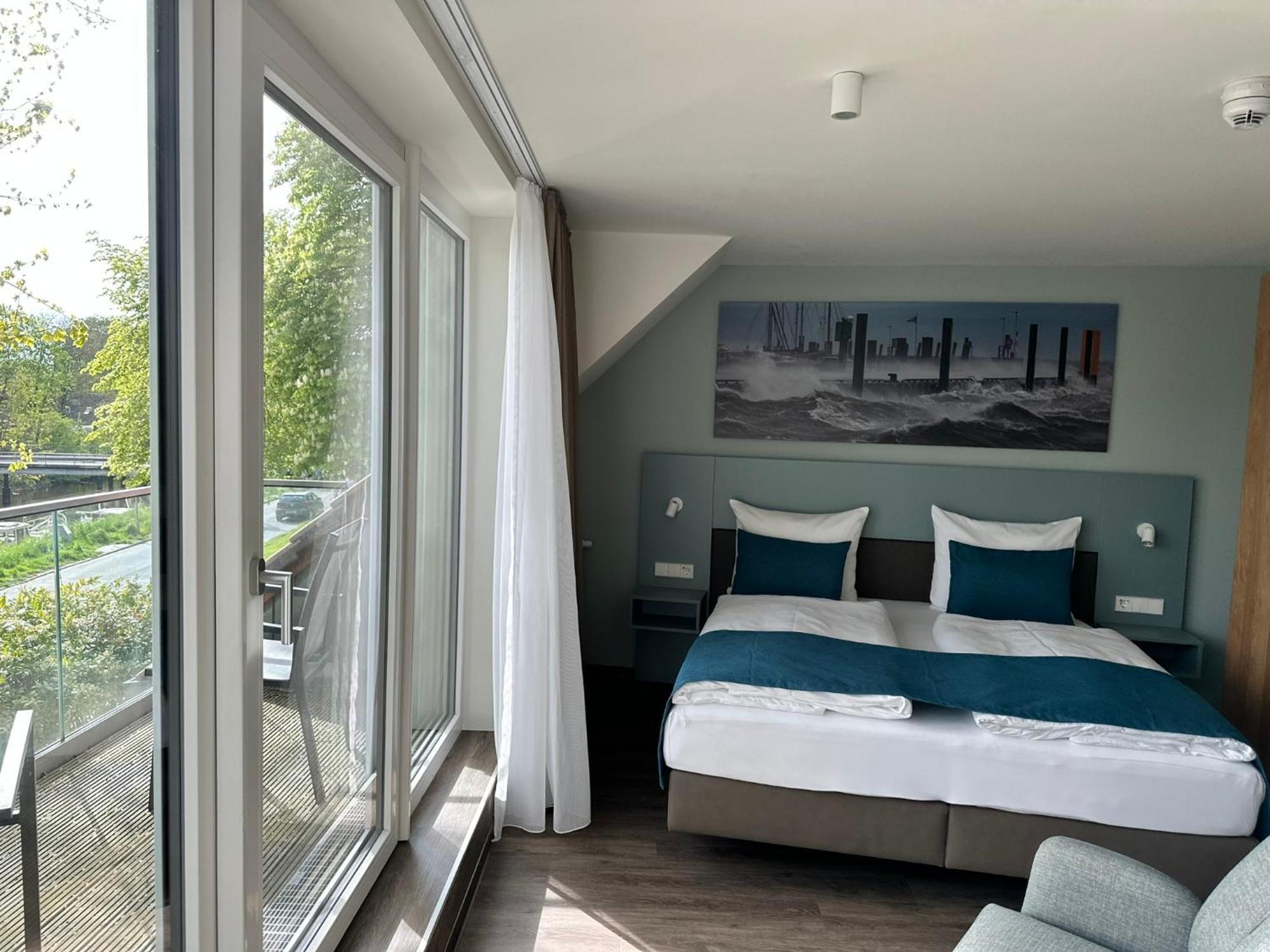 ווילהלמסהאבן Hotel Schoene Aussicht מראה חיצוני תמונה