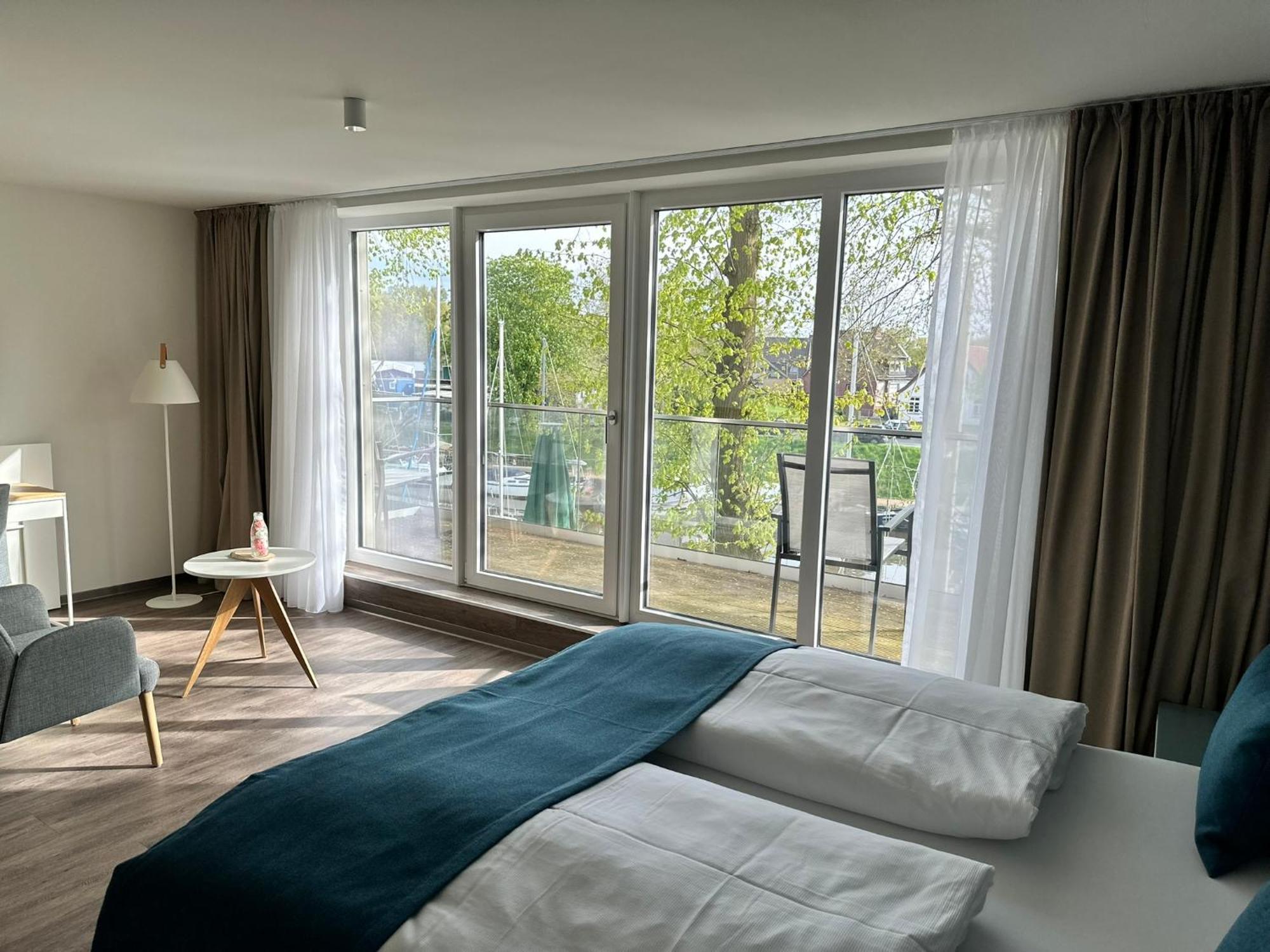 ווילהלמסהאבן Hotel Schoene Aussicht מראה חיצוני תמונה