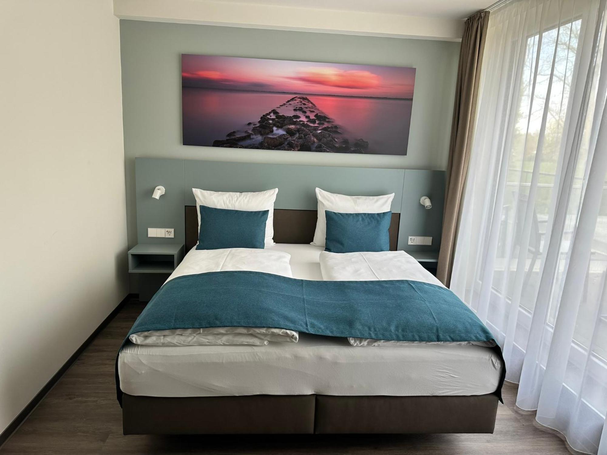 ווילהלמסהאבן Hotel Schoene Aussicht מראה חיצוני תמונה