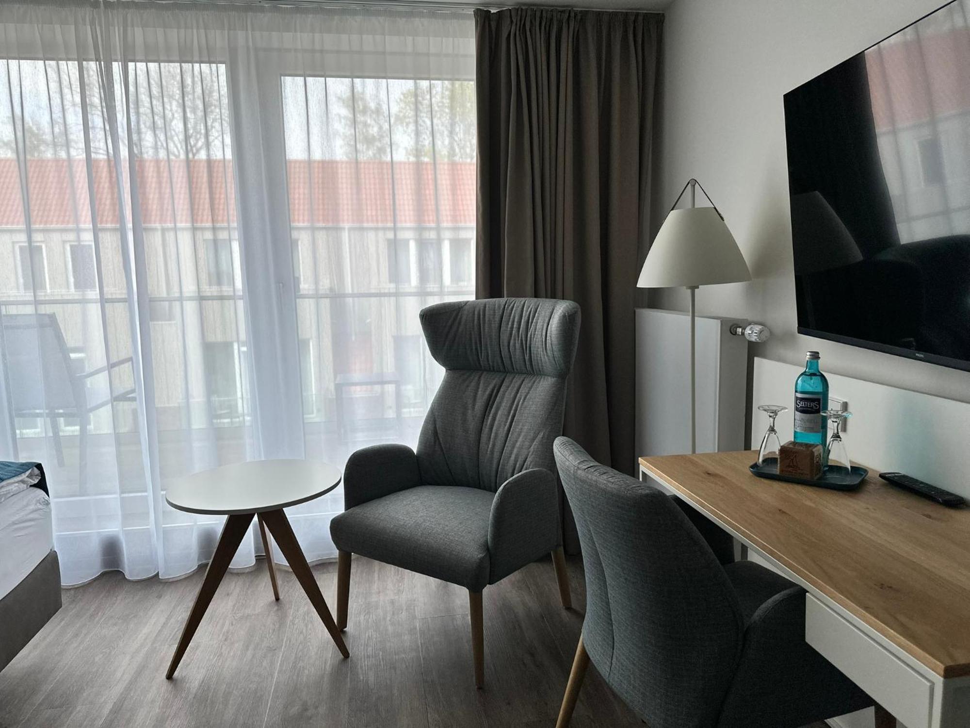ווילהלמסהאבן Hotel Schoene Aussicht מראה חיצוני תמונה